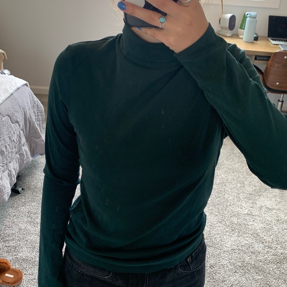 Uniqlo Dark green turtle neck
